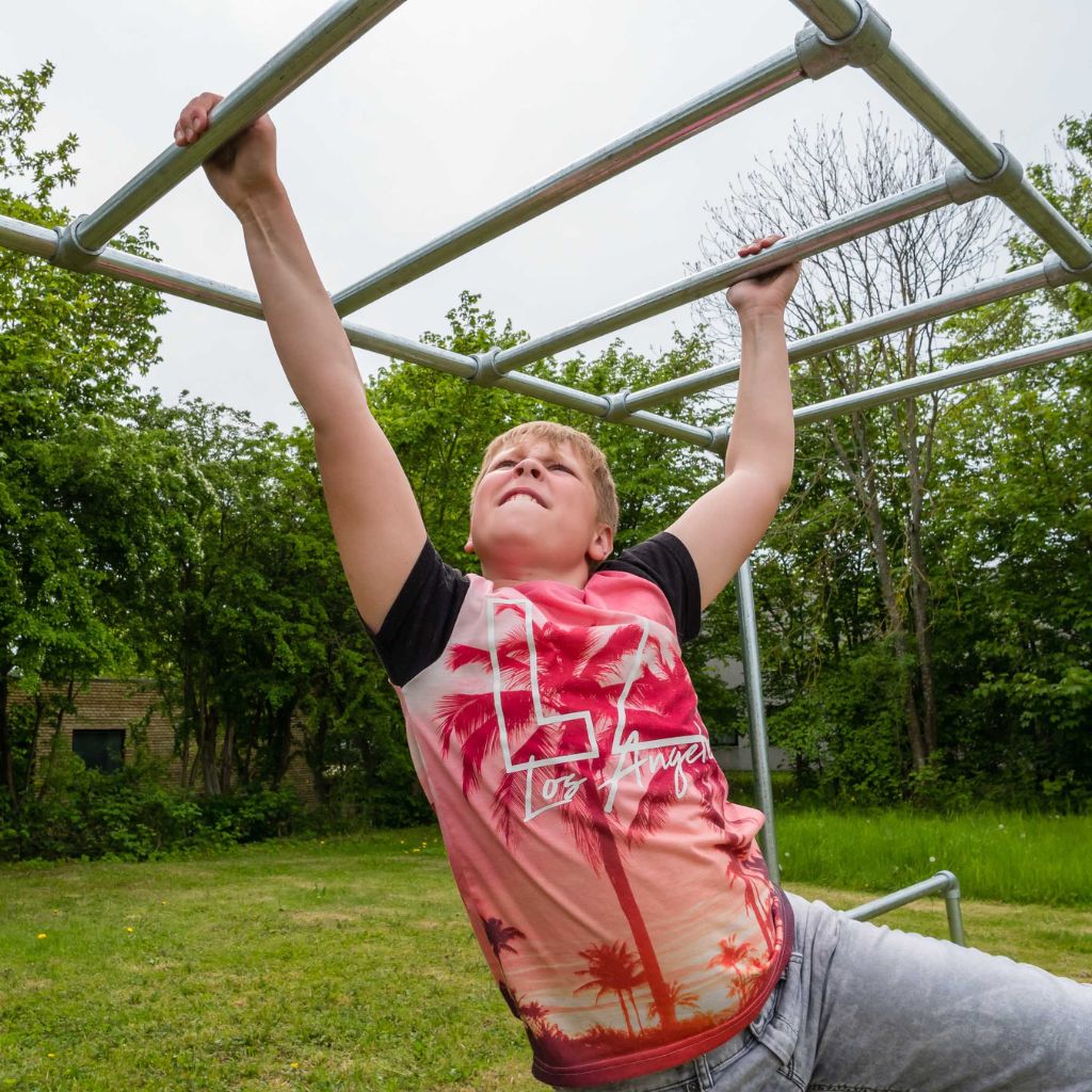 Legestativ til haven | Bevægelse, træning og leg for børn i alle aldre